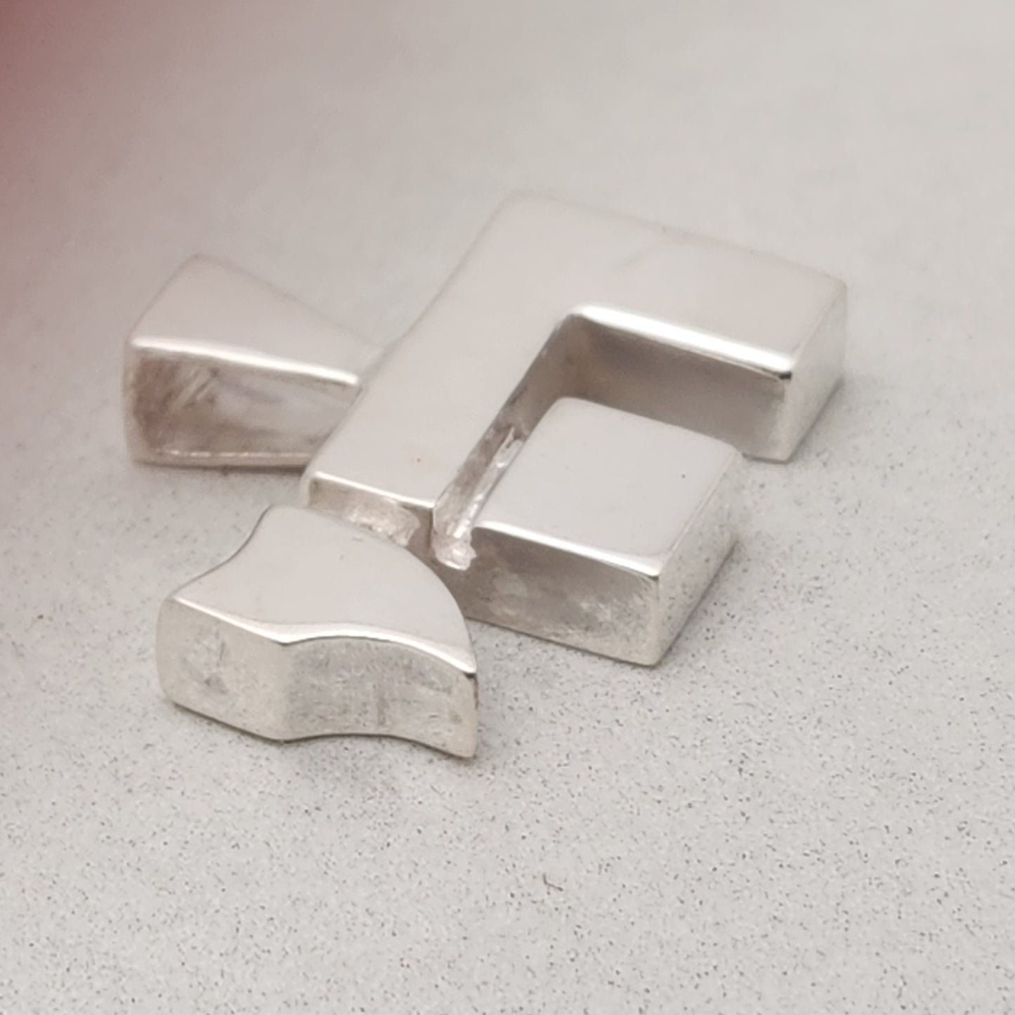 MODERN UNIQUE CHAI PENDANT