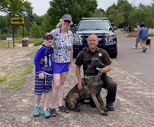 Police Dog Trained to Sniff Out Drugs and Weapons Finds Lost Engagement Ring on Beach