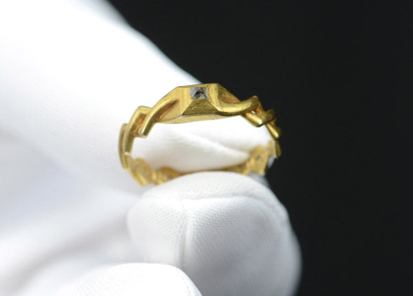 69-Year-Old Treasure Hunter Unearths Medieval Wedding Ring on English Farm