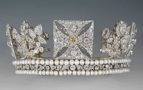 Queen Elizabeth II's Iconic Jewelry Goes on Display at Buckingham Palace