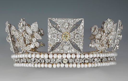 Queen Elizabeth II's Iconic Jewelry Goes on Display at Buckingham Palace