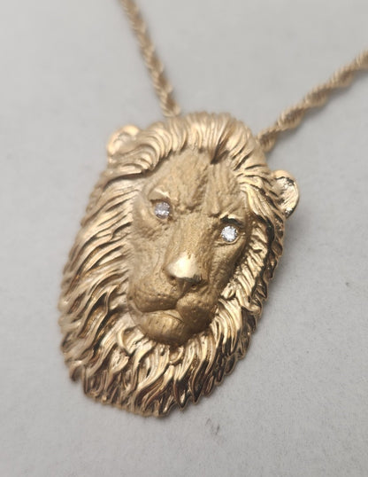 THE KING UNIQUE LION HEAD PENDANT