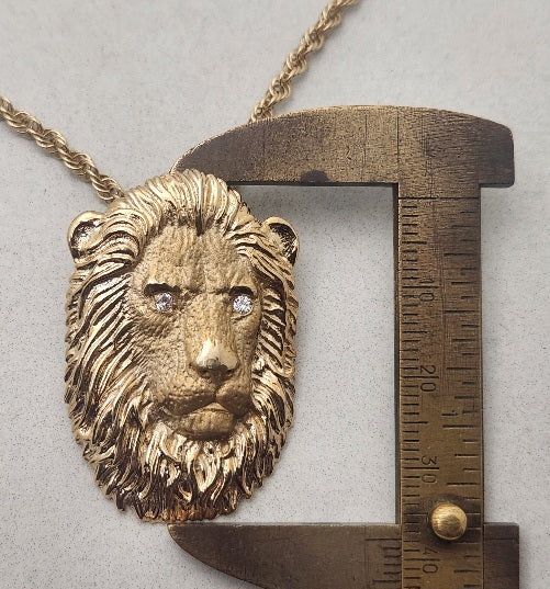THE KING UNIQUE LION HEAD PENDANT