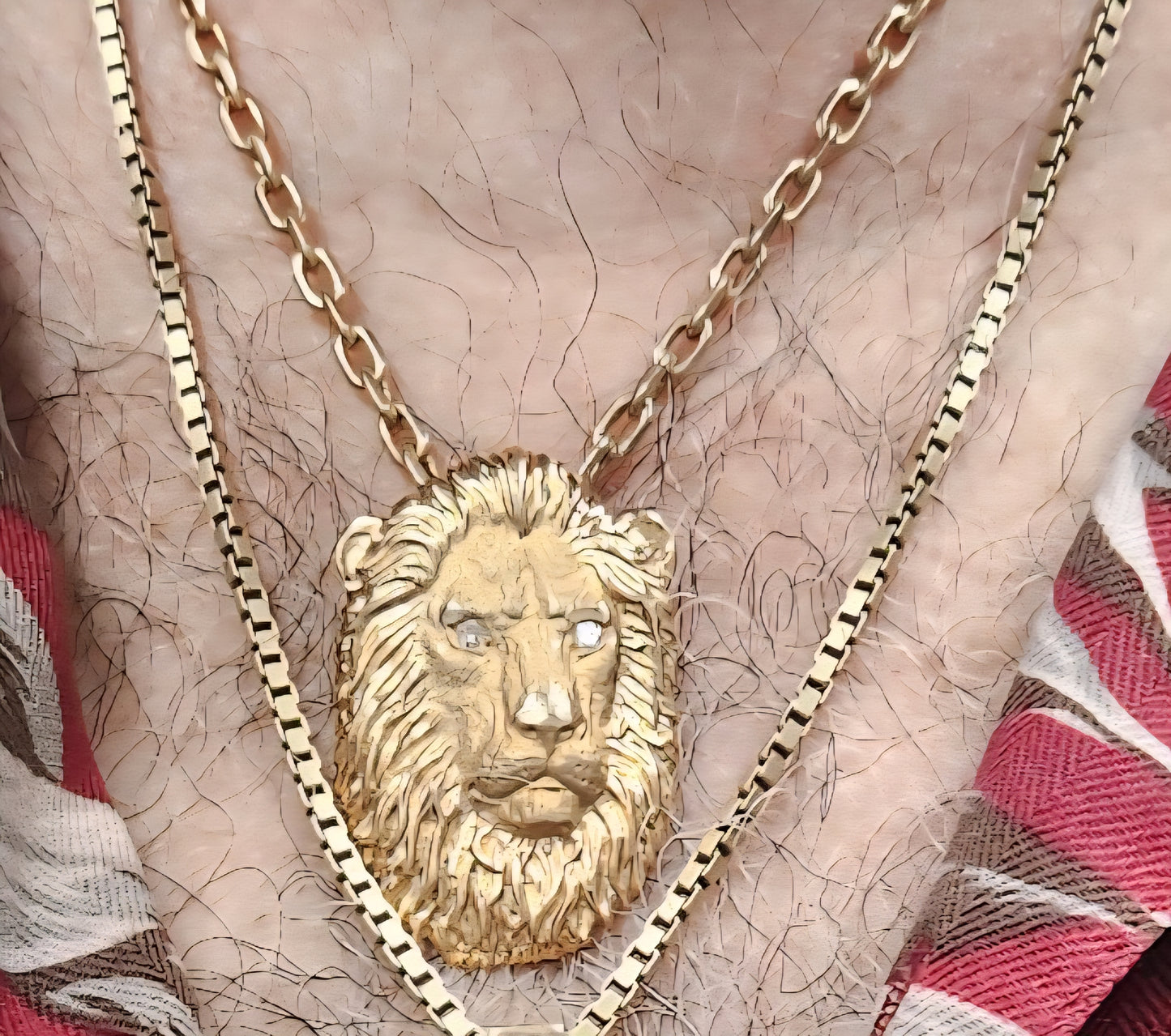 THE KING UNIQUE LION HEAD PENDANT