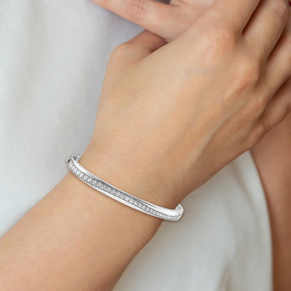 True Origin Lab Grown Diamond VS+ F+ 6.75 in Complete Bangle
