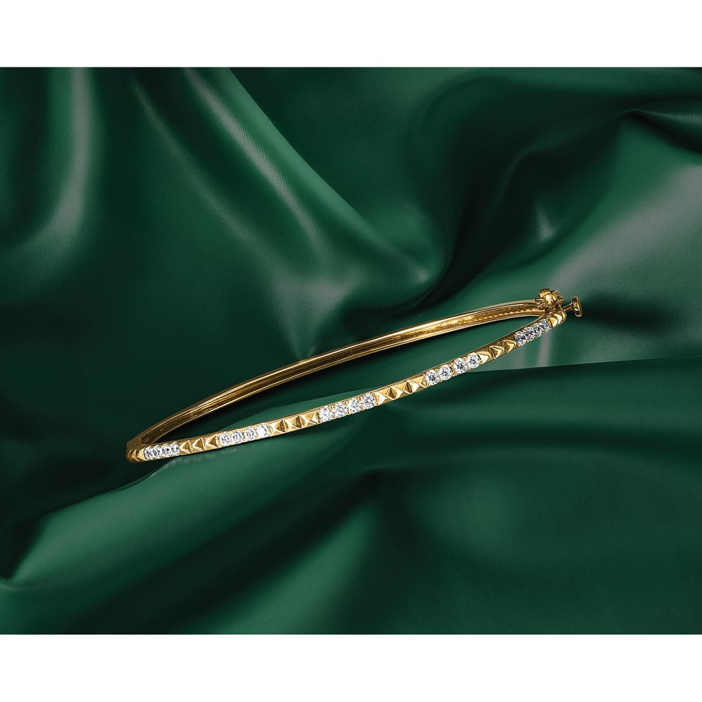 True Origin Lab Grown Diamond VS+ F+ 6.75 in Complete Bangle