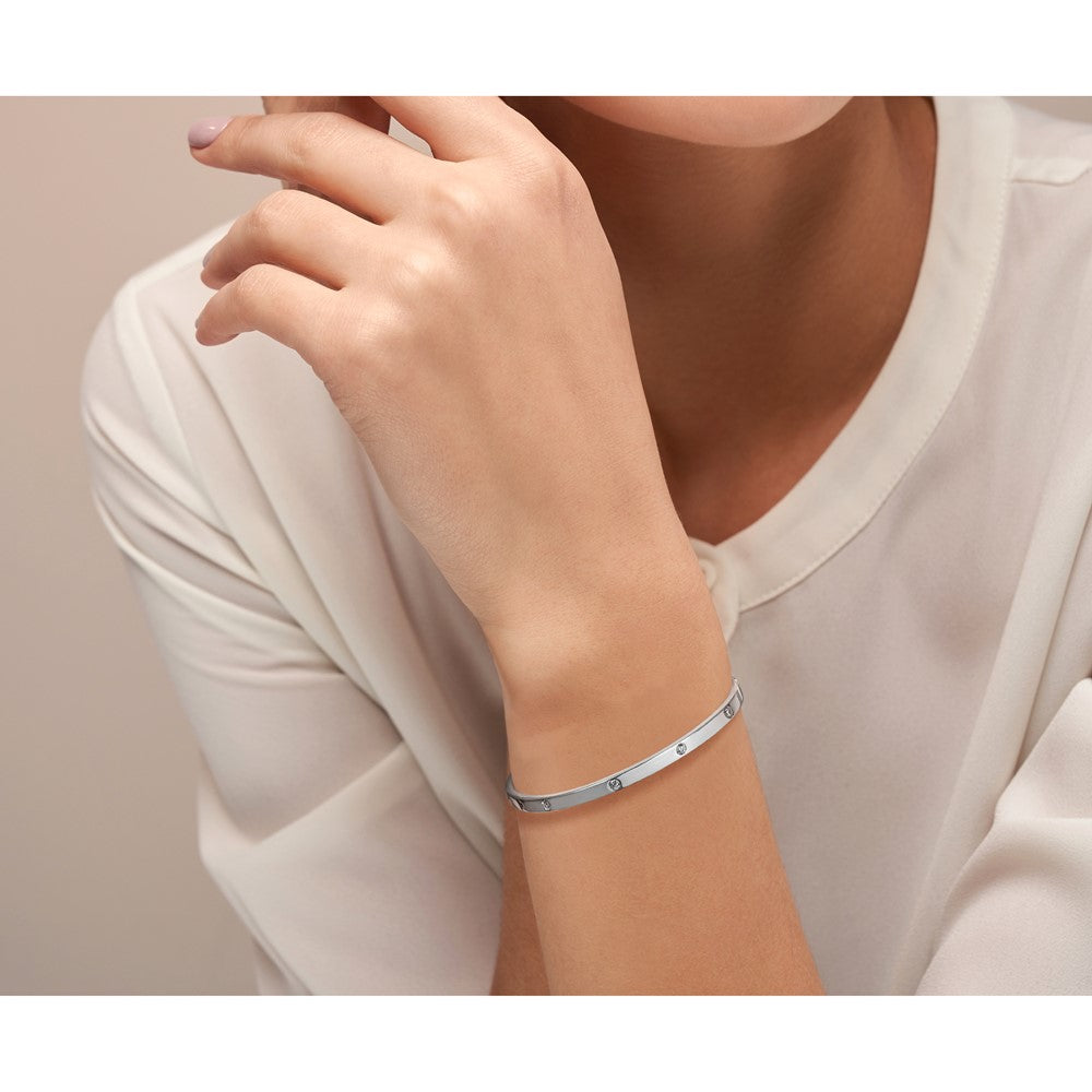 True Origin Lab Grown Diamond VS+ F+ 6.75 in Complete Bangle