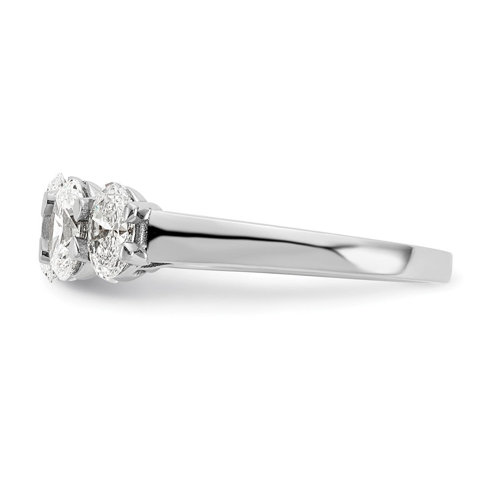 True Origin Lab Grown Diamond VS+ F+ Graduated Complete Oval Five Stone Ring