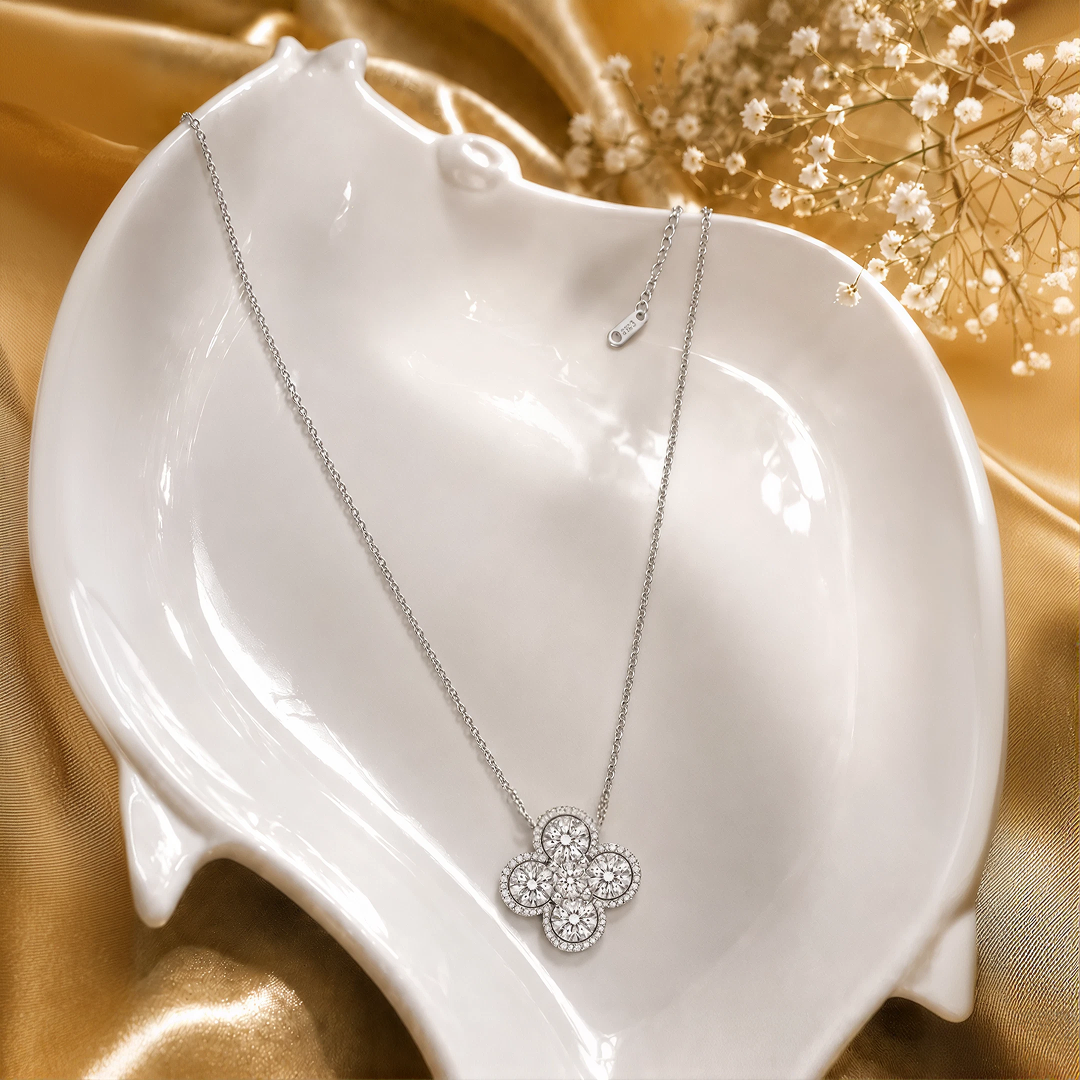 True Origin Lab Grown Diamond VS+ F+ Complete 18 in Bloom Floral Necklace
