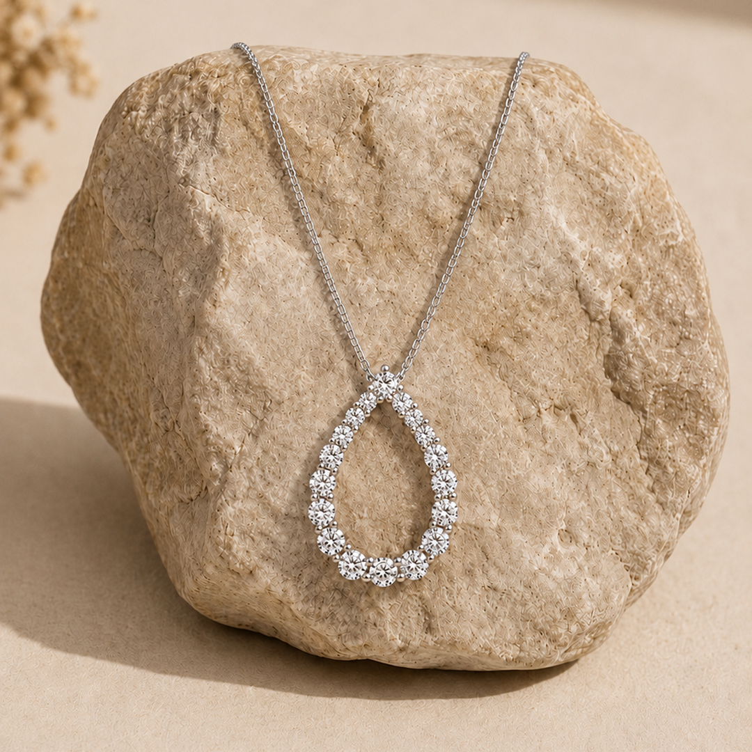 True Origin Lab Grown Diamond VS+ F+ 18 in Complete Teardrop Necklace
